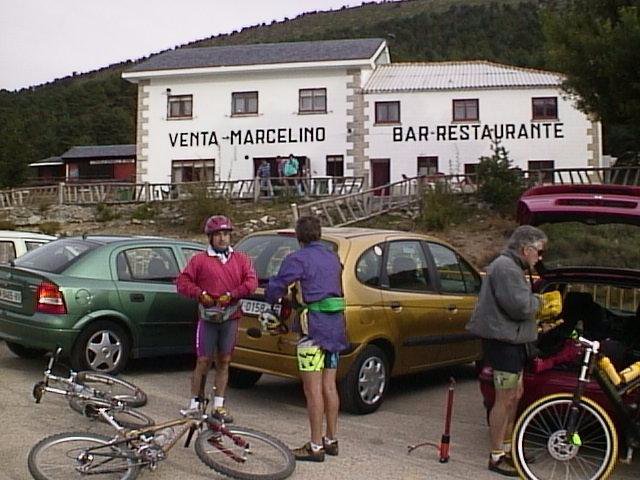cotosrascasale.jpg (72208 bytes)